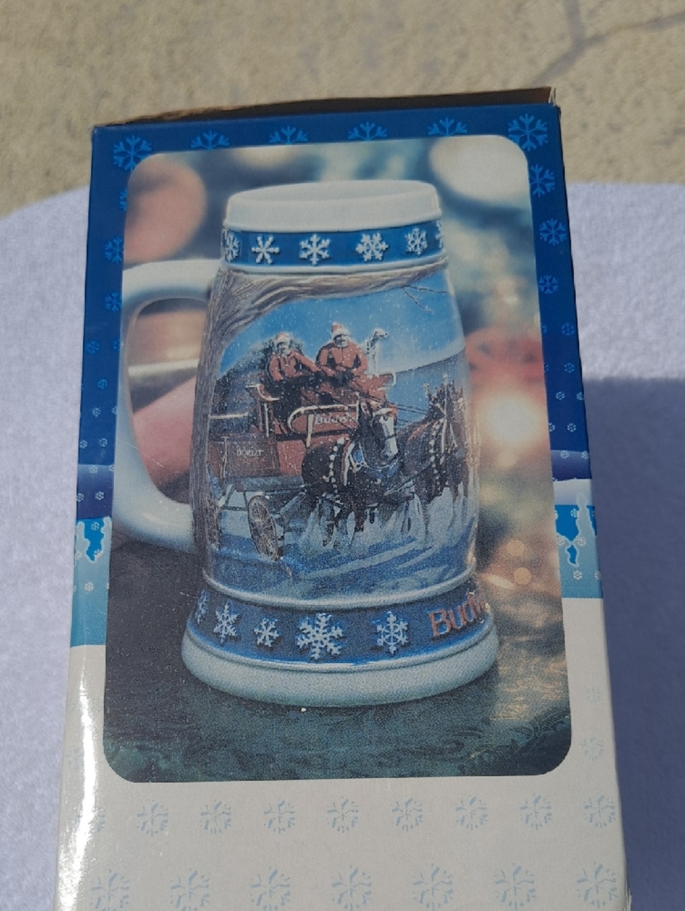 1995 VINTAGE Budweiser Red & Blue Holiday Clydesdale Ceramic Stein - Picture 10 of 11